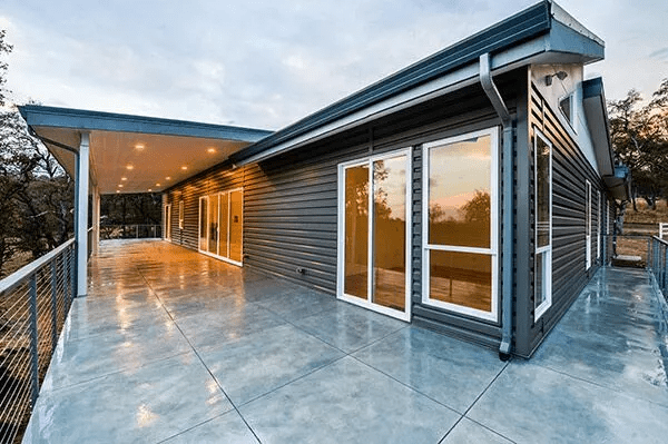 Henris Roofing Company Images